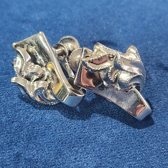 Alice Vintage 60s Filigree Silver Ribbon Screw Back Earrings - Picture 2 of 8